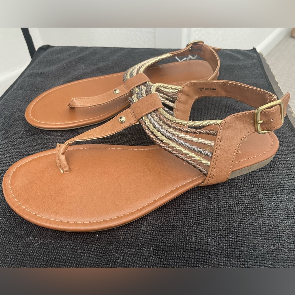 New Sandals Never Worn